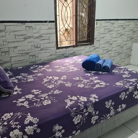 Kampung Istal Villa Pamijahan Богор Экстерьер фото