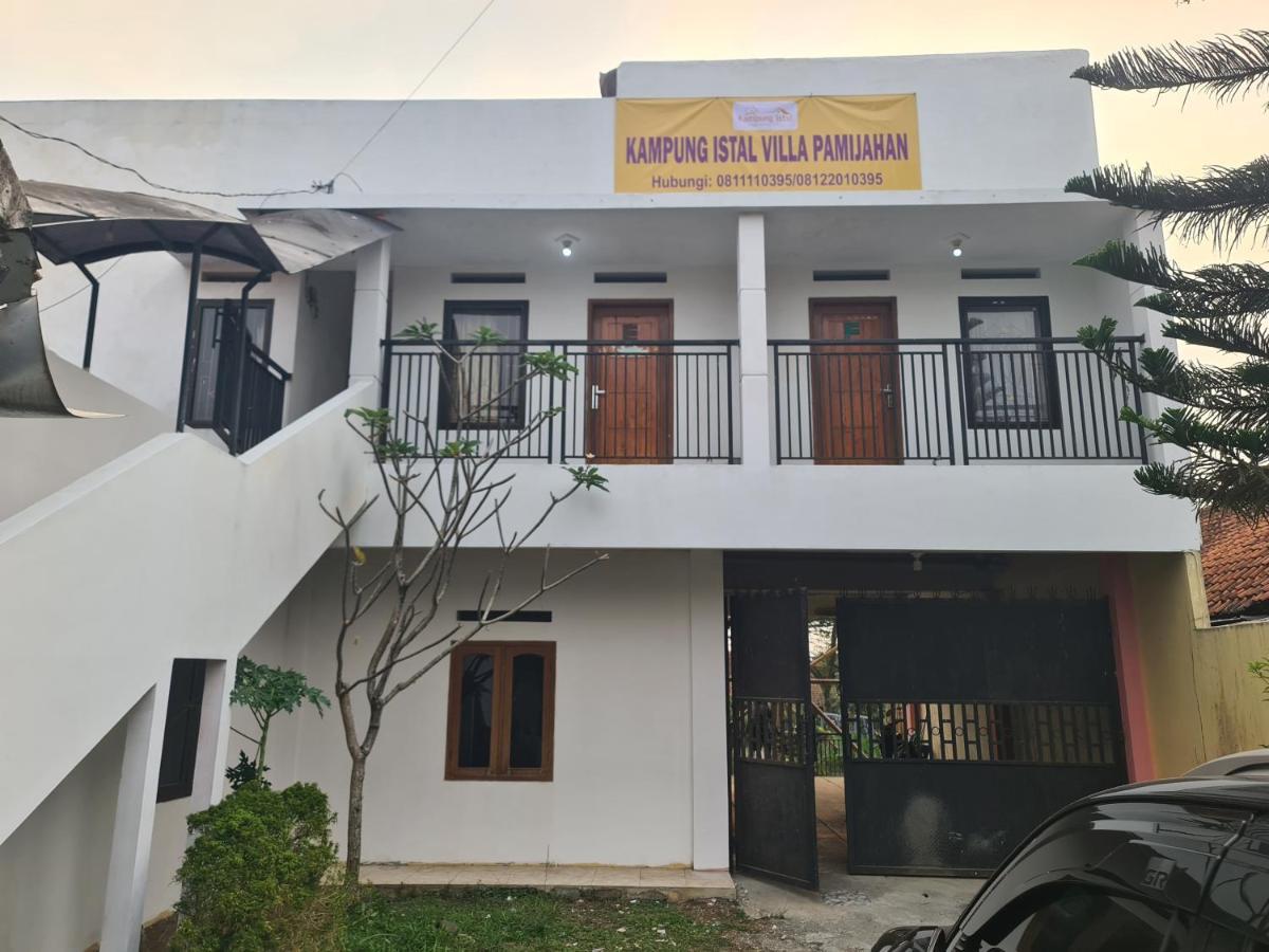Kampung Istal Villa Pamijahan Богор Экстерьер фото