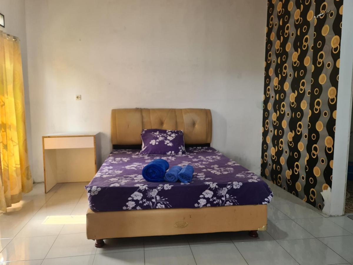 Kampung Istal Villa Pamijahan Богор Экстерьер фото
